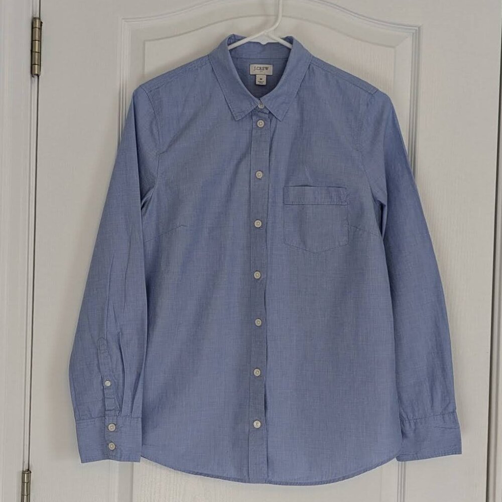 J Crew Signature fit button up - size M